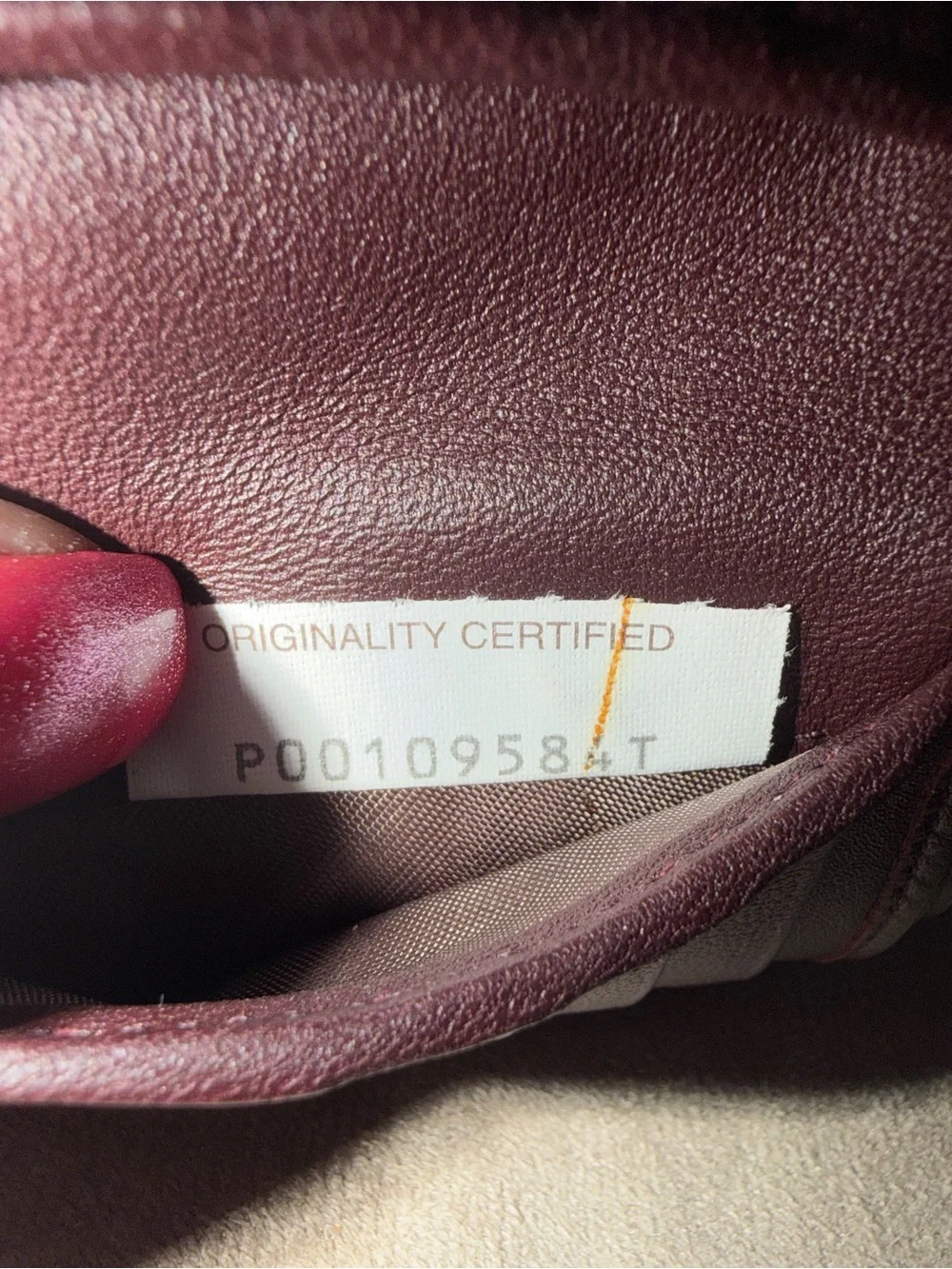 BOTTEGA VENETA 💯 Authentic verified by Ligitmark! Men’s Black & Red Intrecciato
